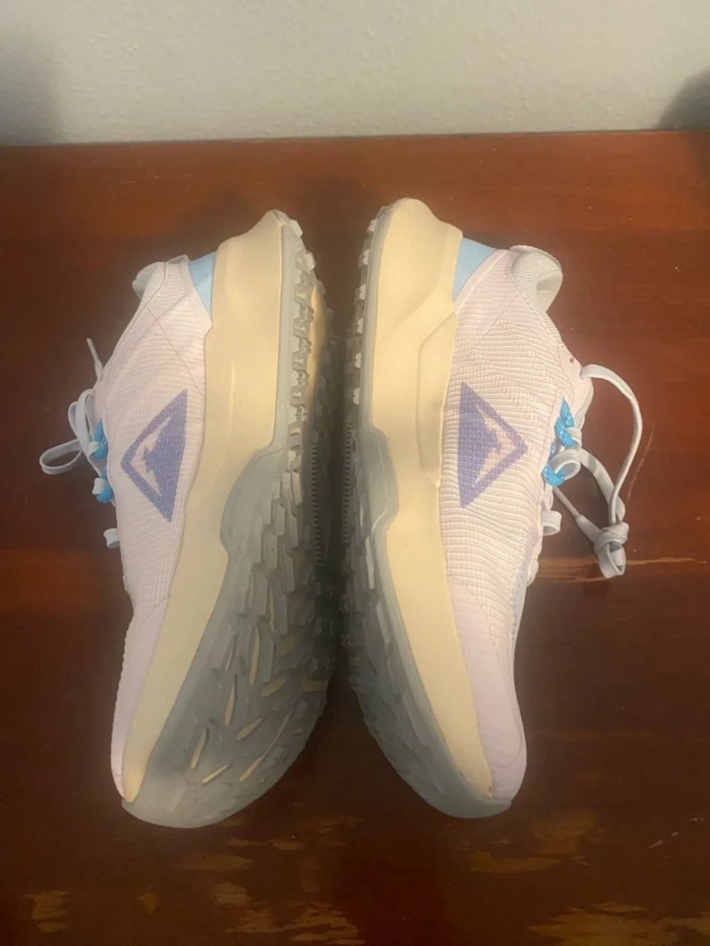 Nike WMNS Juniper Trail 2 in Pearl Pink and Blue